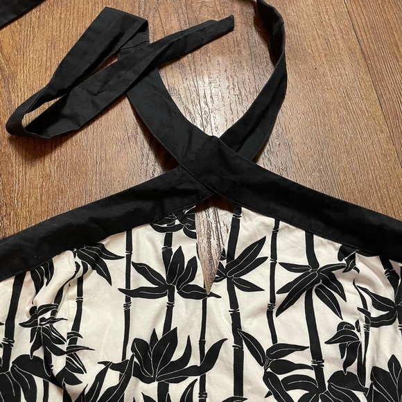 White House Black Market Halter Top - Picture 2 of 4